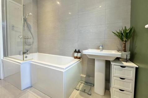 Family  Bathroom.jpg