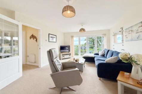 Living Room.JPG