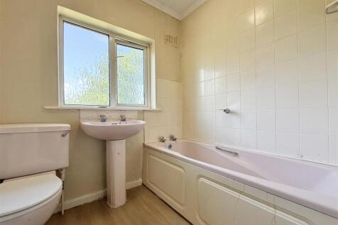 Bathroom.jpeg