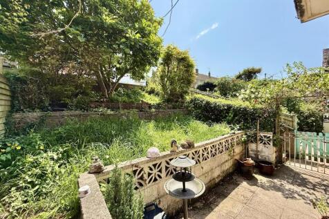 Front  GArden.jpeg