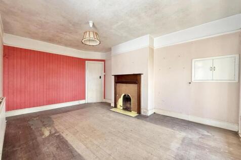 Living Room.jpeg