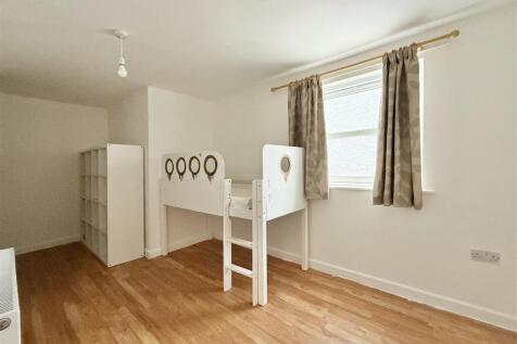 F2 Bedroom 2.jpg