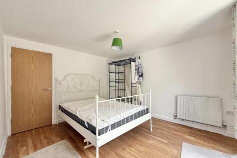 F2_Bedroom 1.jpg