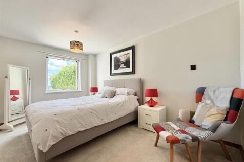 Bedroom 2.jpg