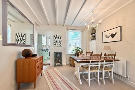 Dining Area Towards Kitchen.JPG