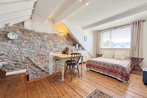 Loft Room.JPG
