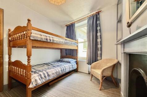 Bedroom 2.jpeg