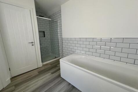 Bathroom.jpeg