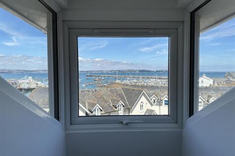 Bedroom 3 Window.jpeg