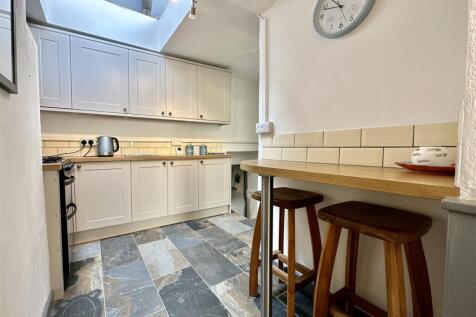 Kitchen..jpg