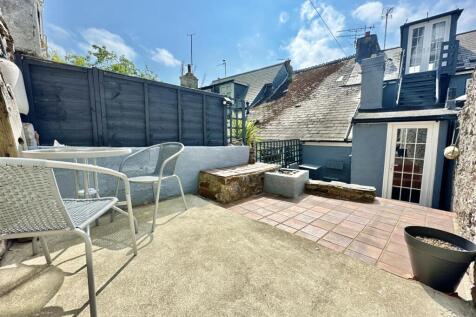 Rear Courtyard.jpg