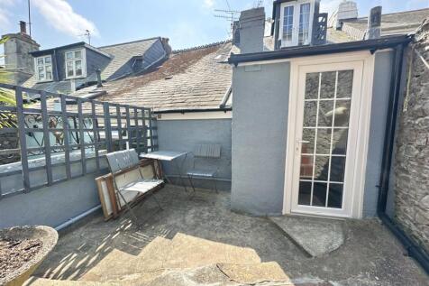 Rear Garden.jpg