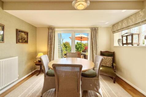 Dining Room.JPG
