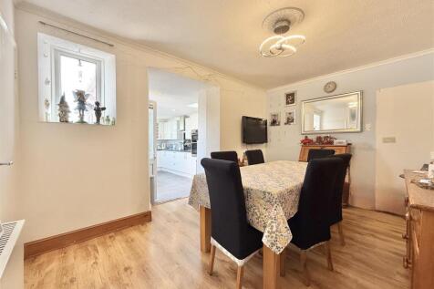 Dining Room Into Kitchen.JPG
