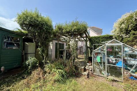 Greenhouse &amp; Sheds.JPG