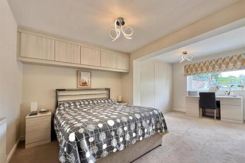 Bedroom 1.jpeg