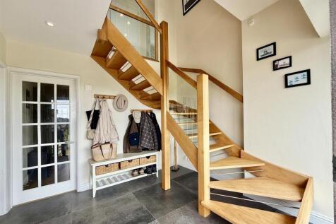 Entrance Hall.jpeg