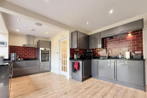 Kitchen.jpeg