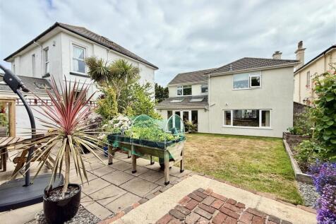 Rear  Garden.jpeg
