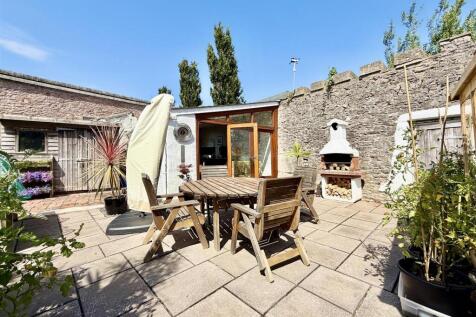 Rear  Patio.jpg