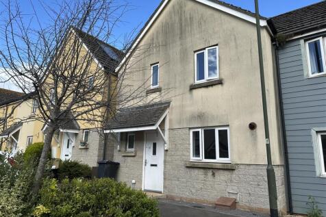18 Pavilions Close