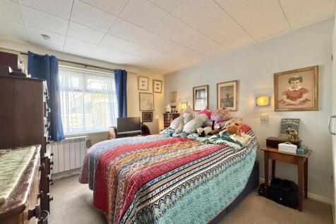 Bedroom_.jpg