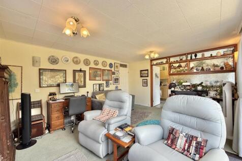 Living Room.jpg