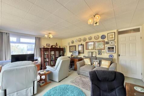 Living_Room.jpg