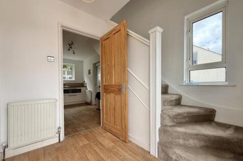 Entrance Hall.jpeg