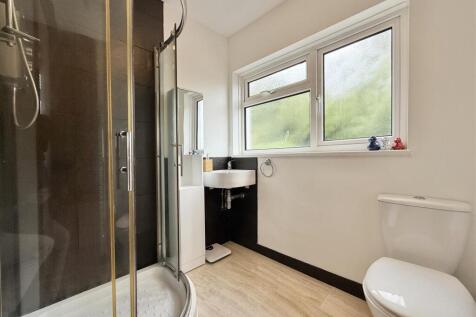 Shower Room.jpeg