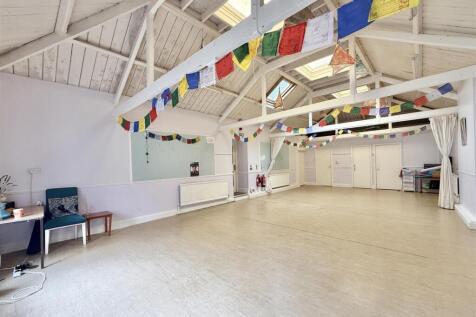 School_House_Hall.jpg