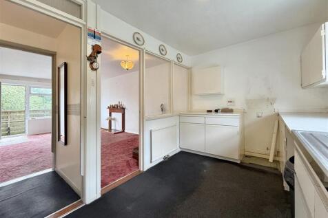 Kitchen To Dining Area.JPG