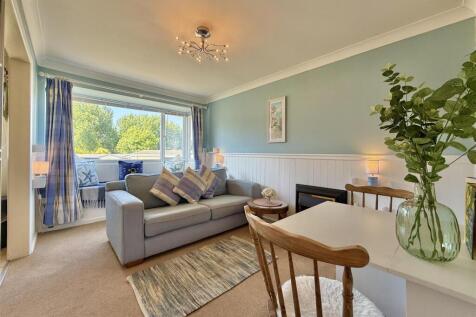 Living Room.JPG