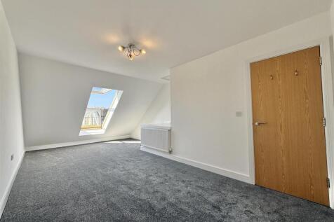 Bedroom_1.jpg