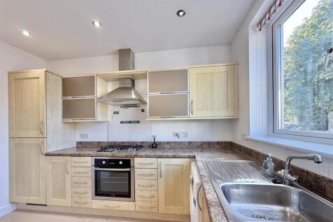 Kitchen (2).jpg