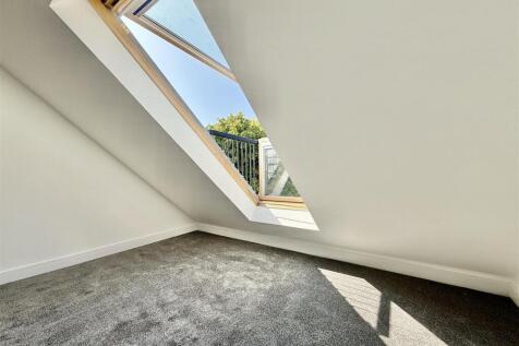 Bedroom  1.jpg