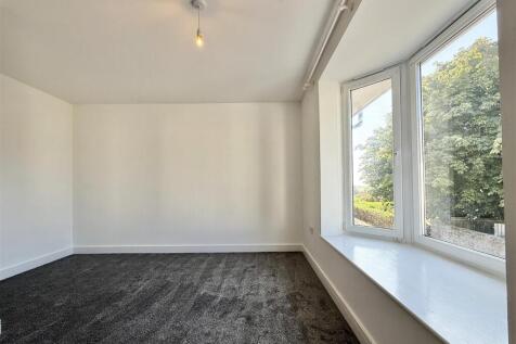 Bedroom  2.jpg