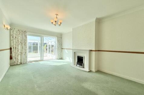 Living Room.JPG