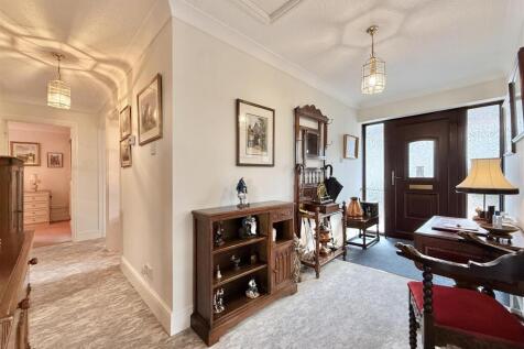 Entrance Hall.jpeg