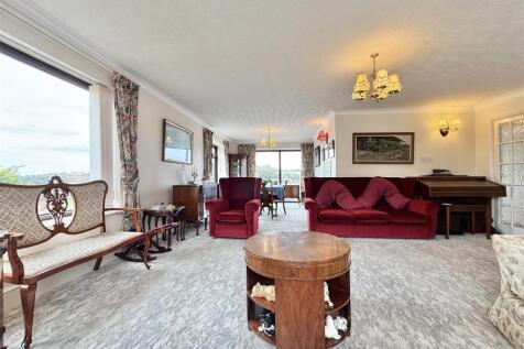 Living Room.jpeg