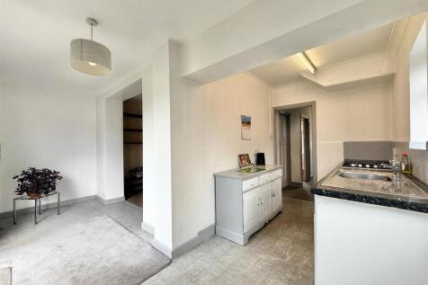 Kitchen Breakfast Room.jpeg