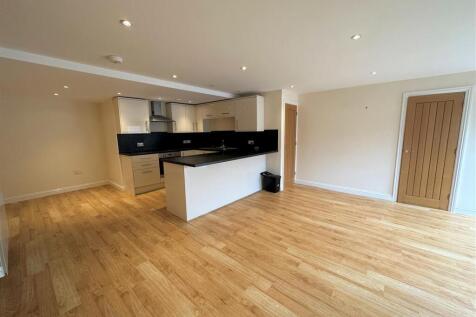Lounge Kitchen.jpeg