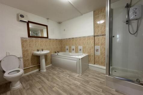 Bathroom.jpeg