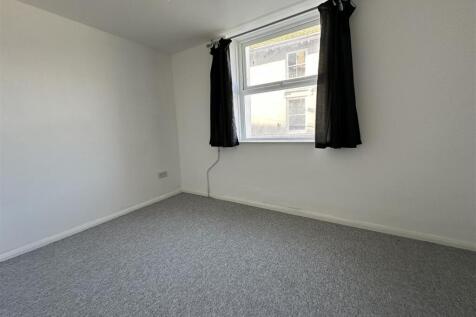 Bedroom 2.jpeg