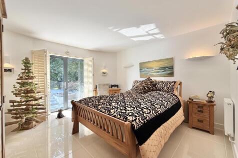 Bedroom  1.jpeg
