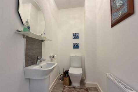Downstairs WC.jpg