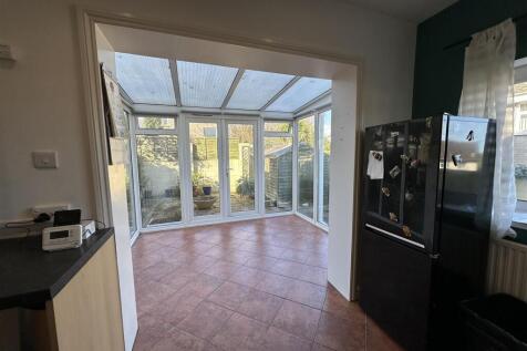 kitchen conservatory.jpeg
