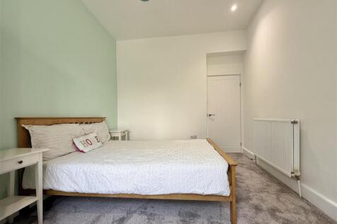 Bedroom 2.jpeg