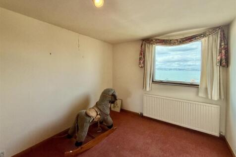 Bedroom 6 .JPG
