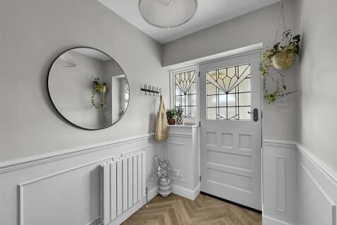 Entrance Hall.JPG
